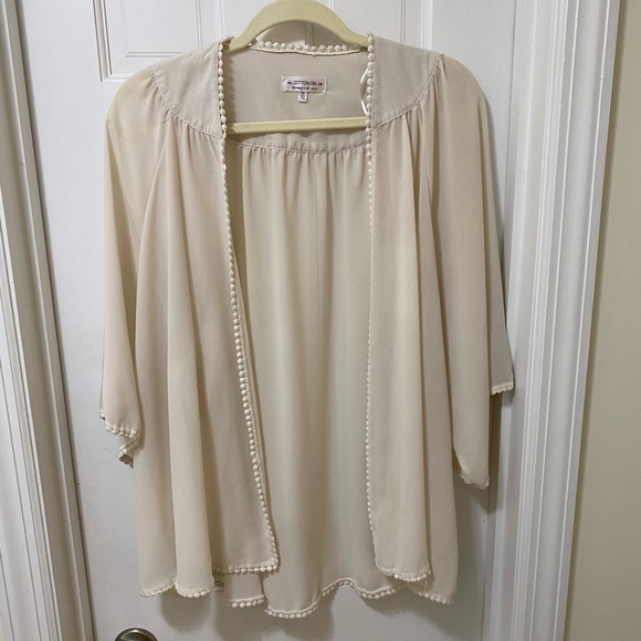 Cotton On Kimono - Picture 4 of 7